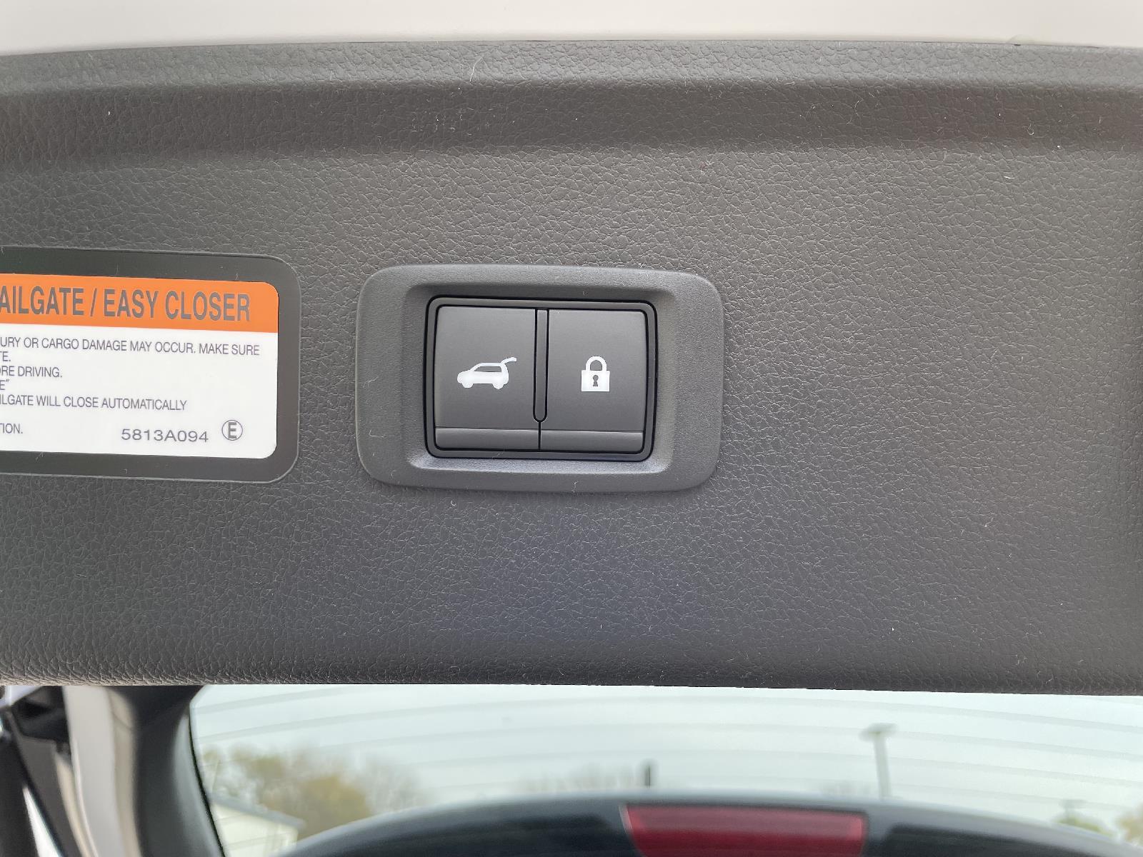 2024 Mitsubishi Eclipse Cross SEL photo 27