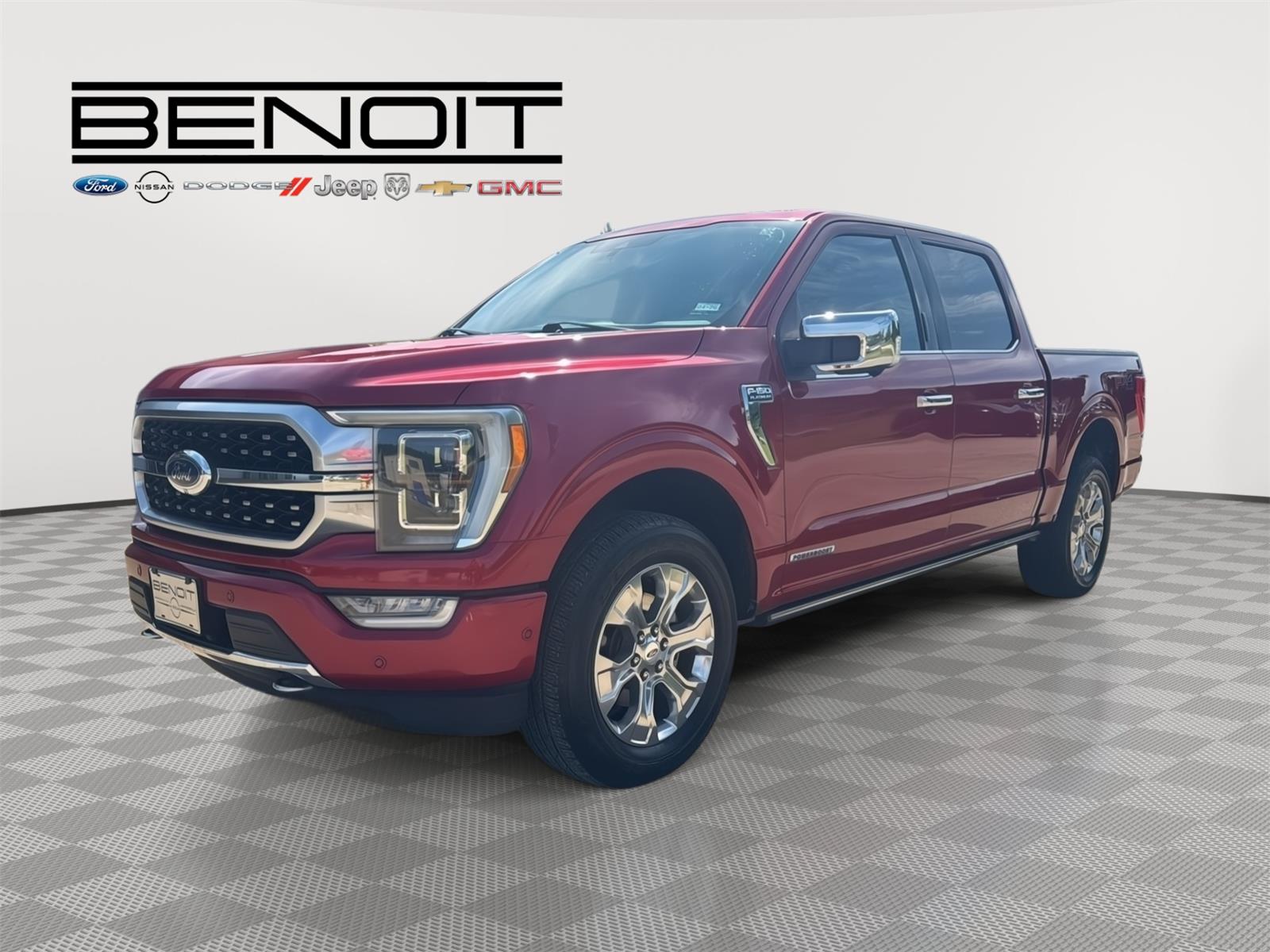 Rapid Red Metallic Tinted Clearcoat 2021 Ford F-150 Platinum SuperCrew 4WD Pickup Truck Four-Wheel Drive Automatic