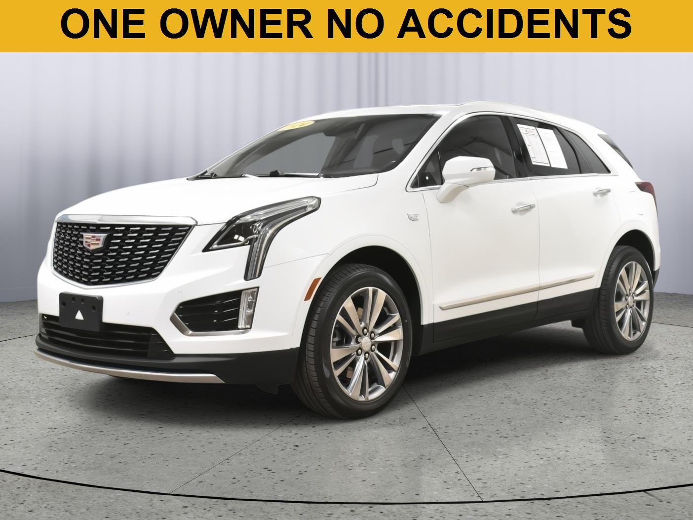 Crystal White Tricoat 2024 Cadillac XT5 SUV / Crossover Front-Wheel Drive 9-Speed Automatic