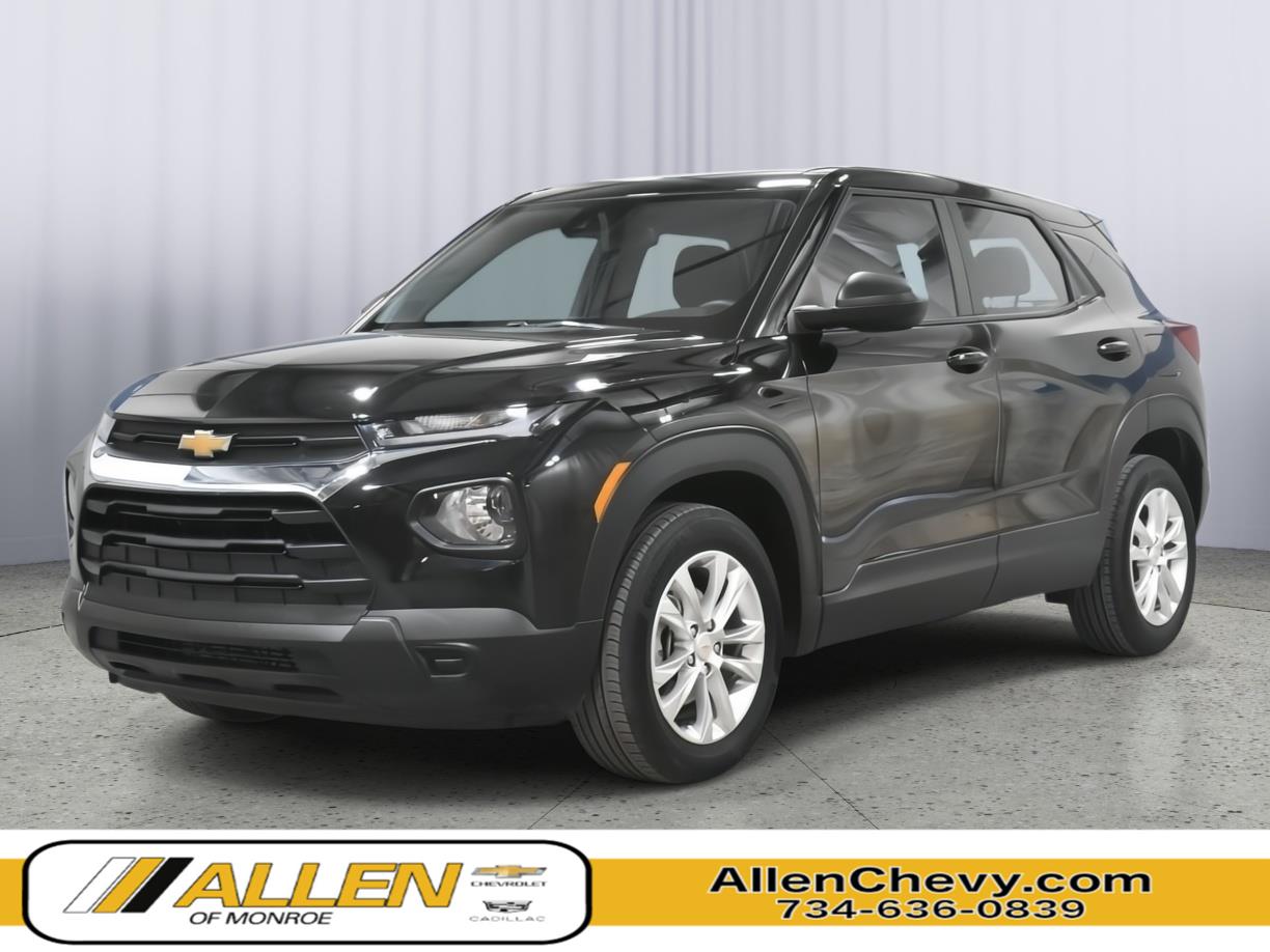 Mosaic Black Metallic 2023 Chevrolet Trailblazer SUV / Crossover Front-Wheel Drive Continuously Variable Transmission