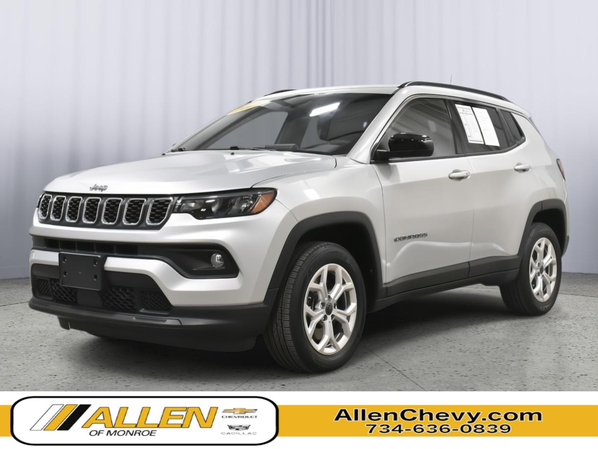 Silver Zynith Metallic Clearcoat 2025 Jeep Compass SUV / Crossover Four-Wheel Drive 8-Speed Automatic