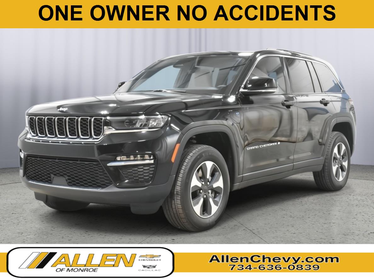 Diamond Black Crystal Pearlcoat 2025 Jeep Grand Cherokee 4xe SUV / Crossover Four-Wheel Drive 8-Speed Automatic