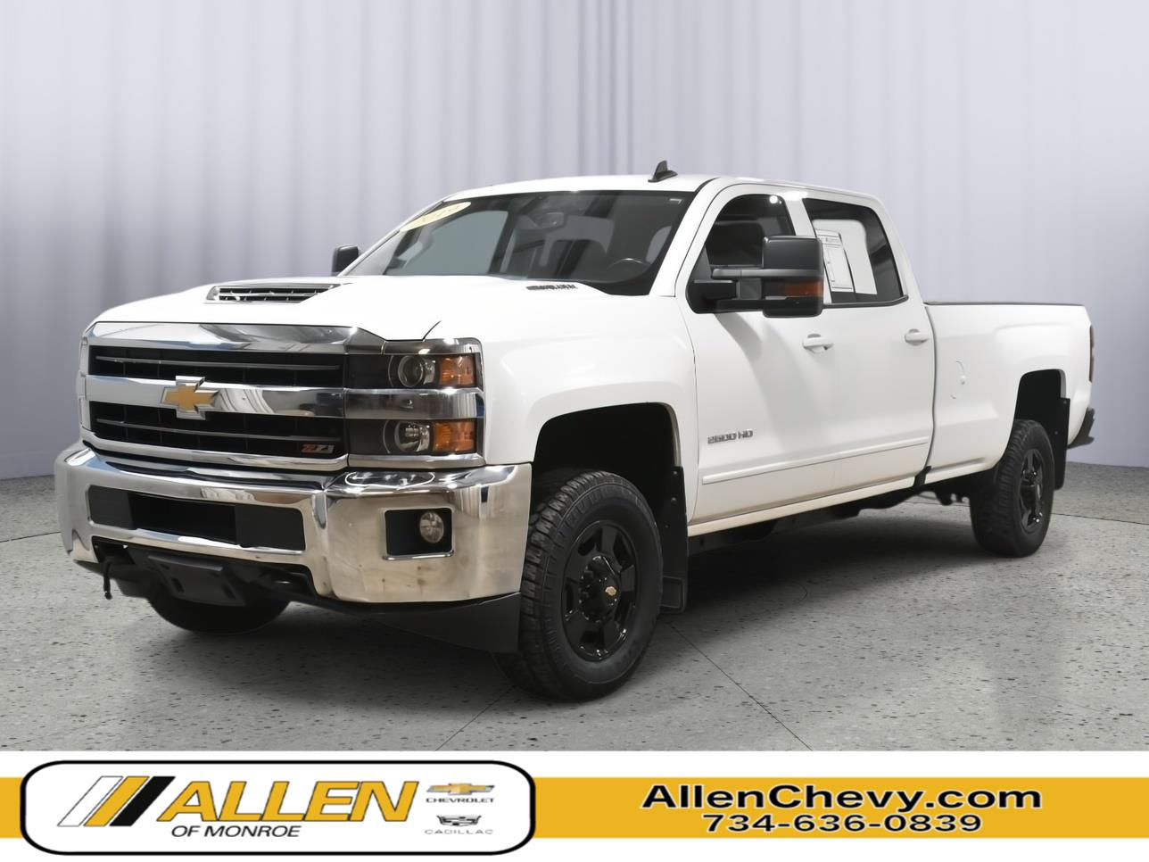 Summit White 2019 Chevrolet Silverado 2500HD Pickup Truck Four-Wheel Drive 6-Speed Automatic