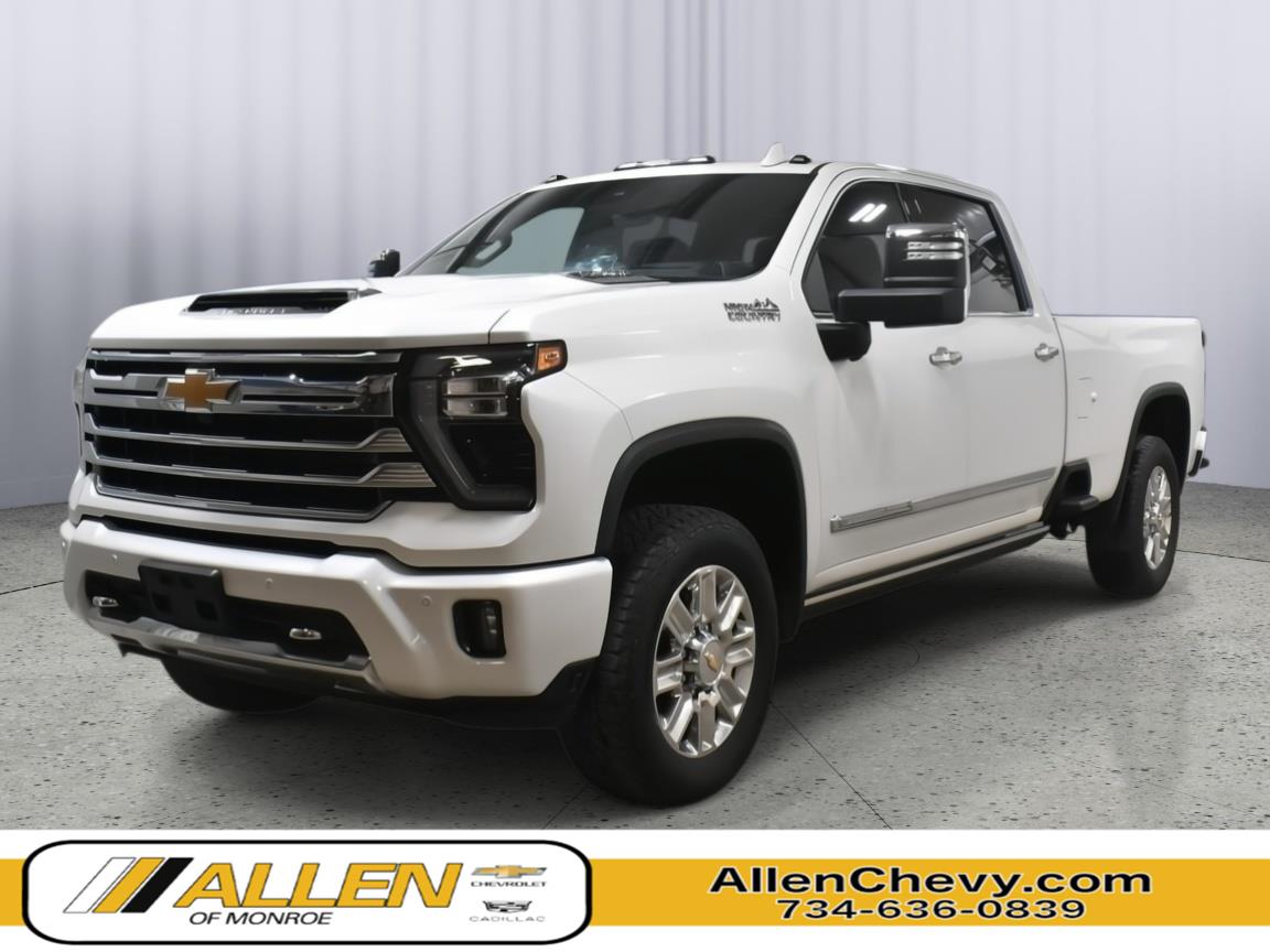 White (Iridescent Pearl Tricoat) 2024 Chevrolet Silverado 3500HD Pickup Truck Four-Wheel Drive Automatic