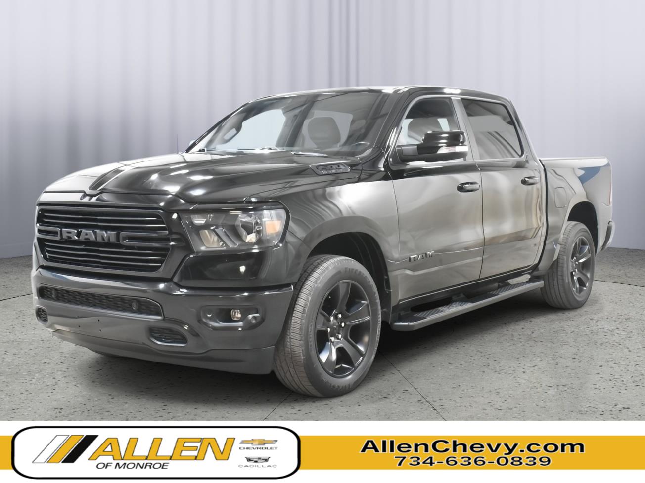 2021 RAM 1500 Negro (Diamond Black Crystal Pearlcoat) Camioneta Todo terreno 8 velocidades Automática