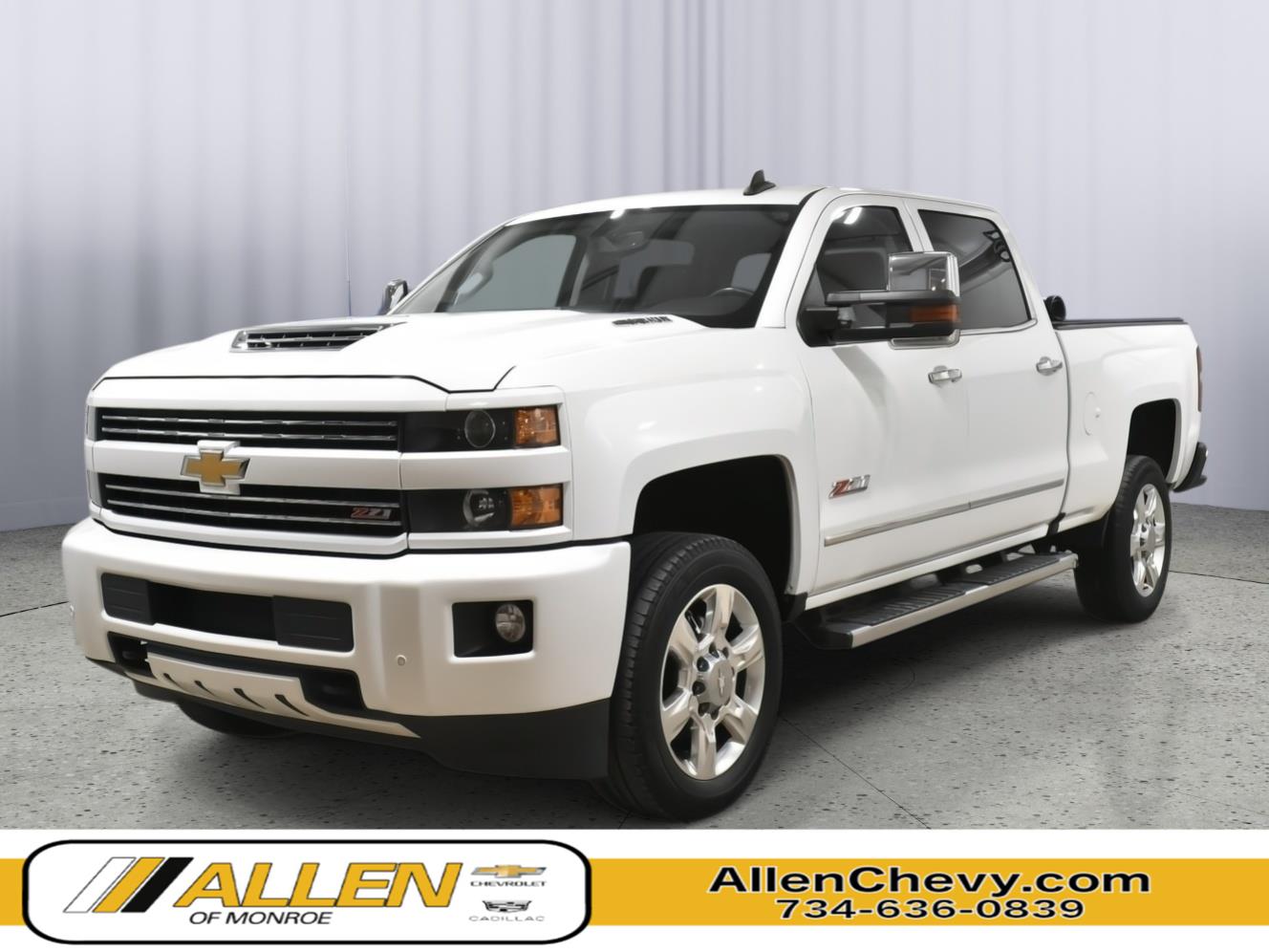 Summit White 2017 Chevrolet Silverado 2500HD Pickup Truck Four-Wheel Drive 6-Speed Automatic