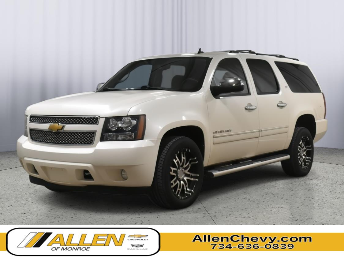 White Diamond Tricoat 2013 Chevrolet Suburban SUV / Crossover Four-Wheel Drive 6-Speed Automatic Overdrive
