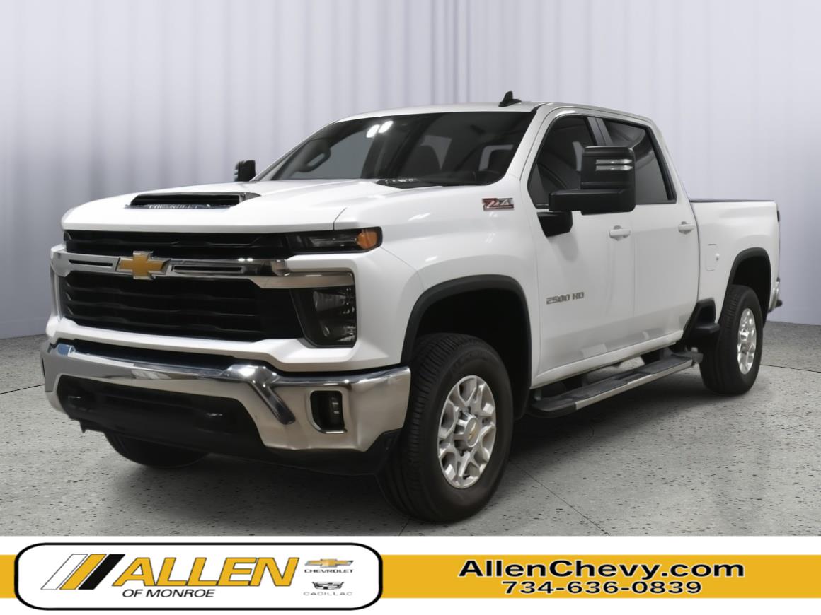 Summit White 2026 Chevrolet Silverado 2500HD Pickup Truck Four-Wheel Drive Automatic