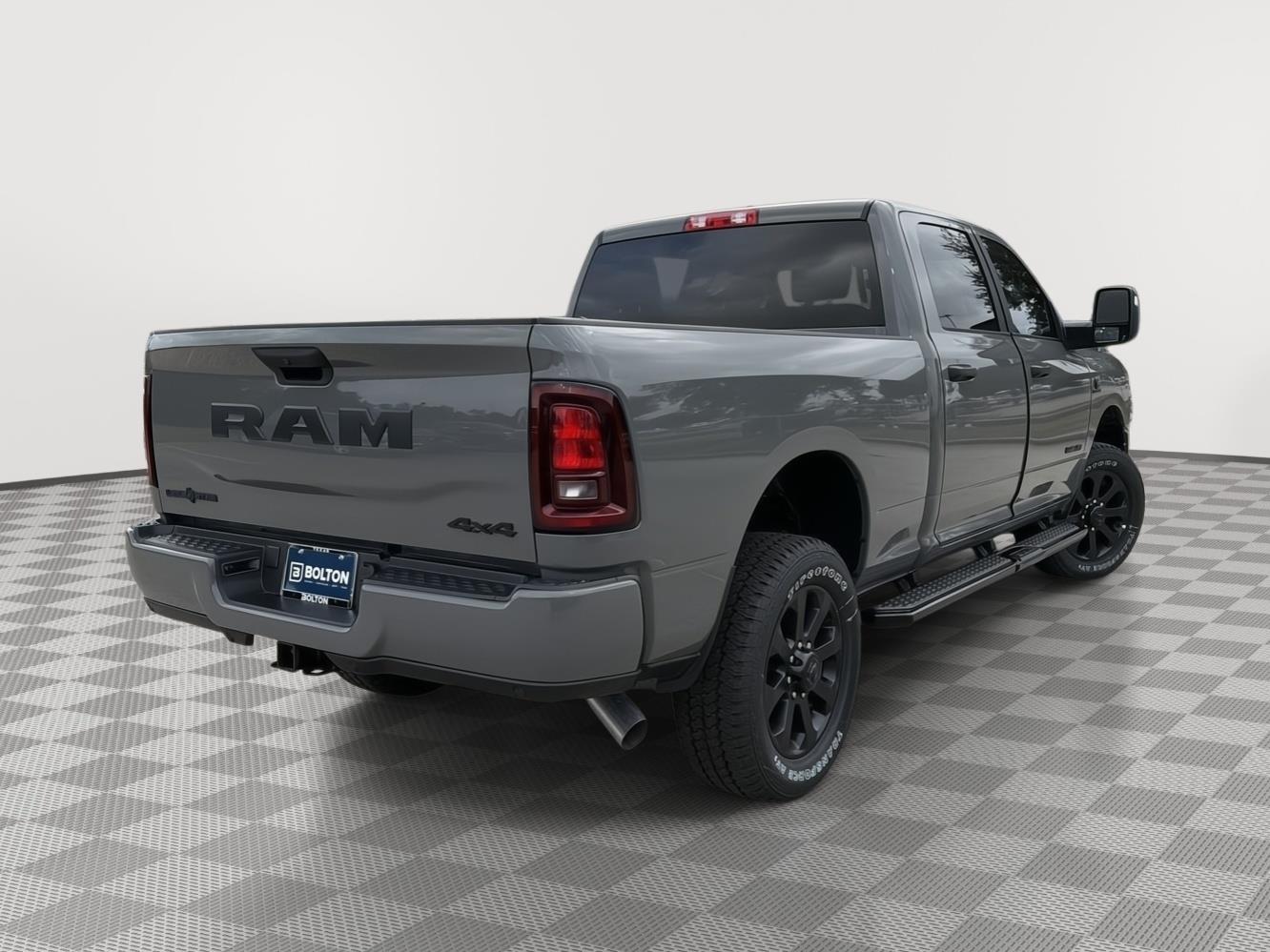View vehicle photo 5