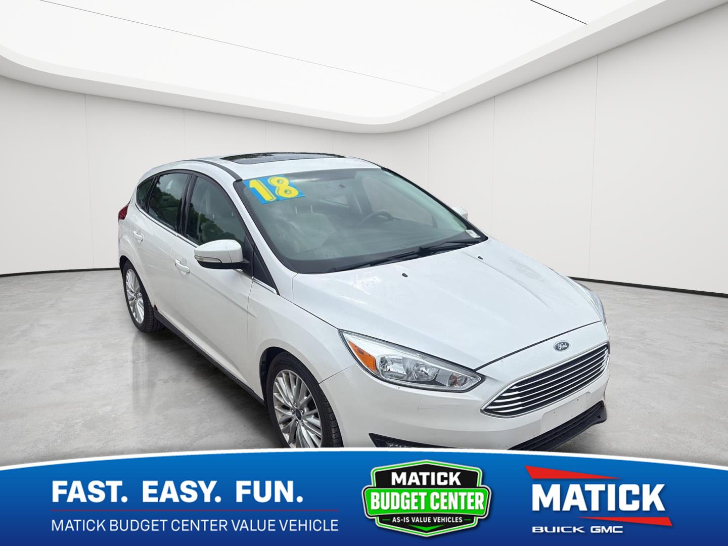 White Platinum Metallic Tri-Coat 2018 Ford Focus Hatchback Front-Wheel Drive 6-Speed Automatic
