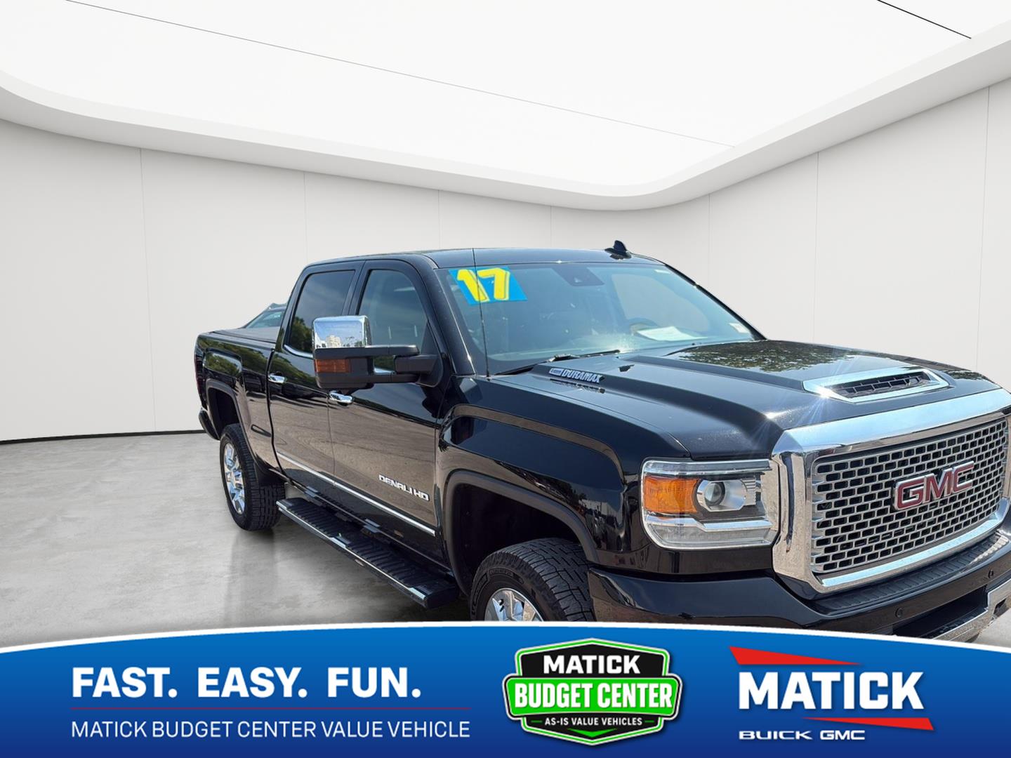 2017 GMC Sierra 2500HD Denali Crew Cab SB 4WD    