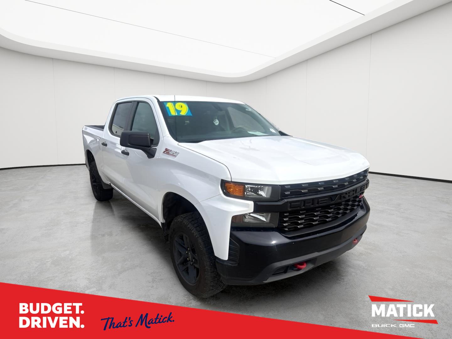 Summit White 2019 Chevrolet Silverado 1500 Pickup Truck Four-Wheel Drive 6-Speed Automatic