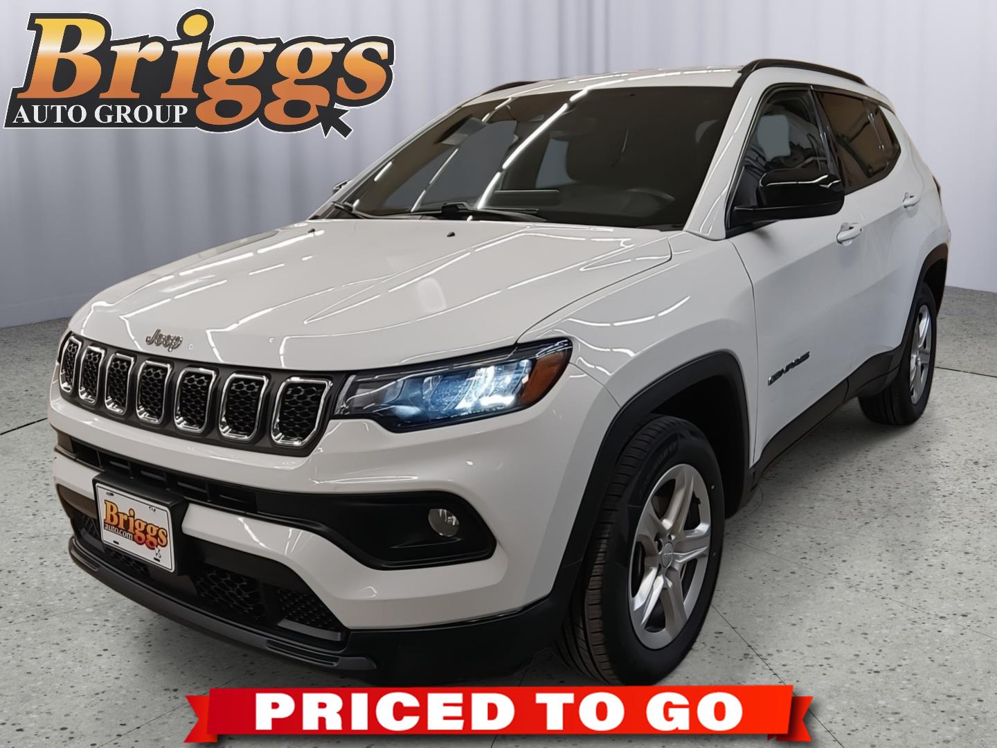 Bright White Clearcoat 2024 Jeep Compass Latitude 4WD SUV / Crossover Four-Wheel Drive 8-Speed Automatic