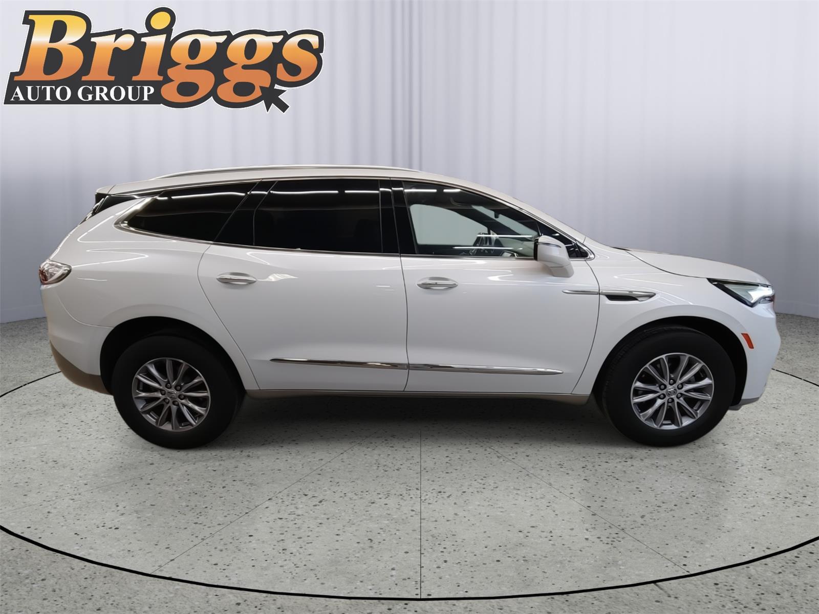 View vehicle photo 5