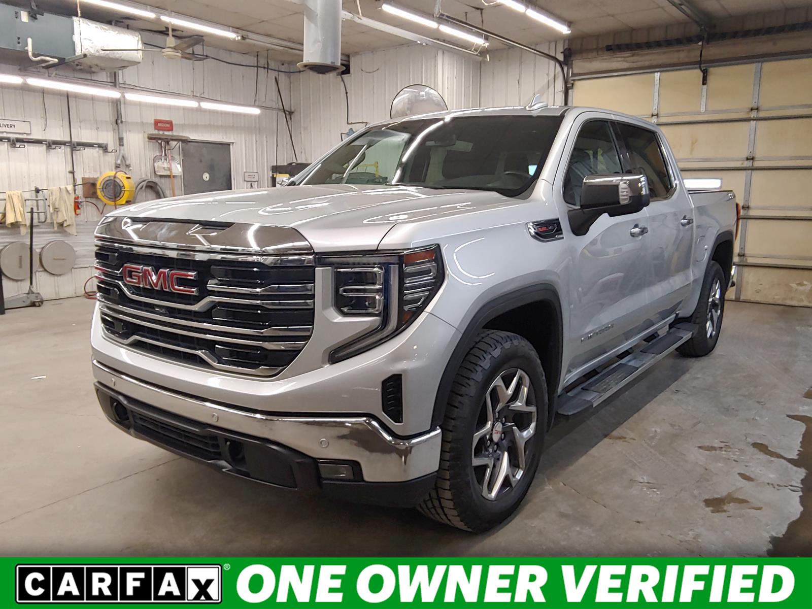 2022 GMC Sierra 1500 SLT Crew Cab 4WD