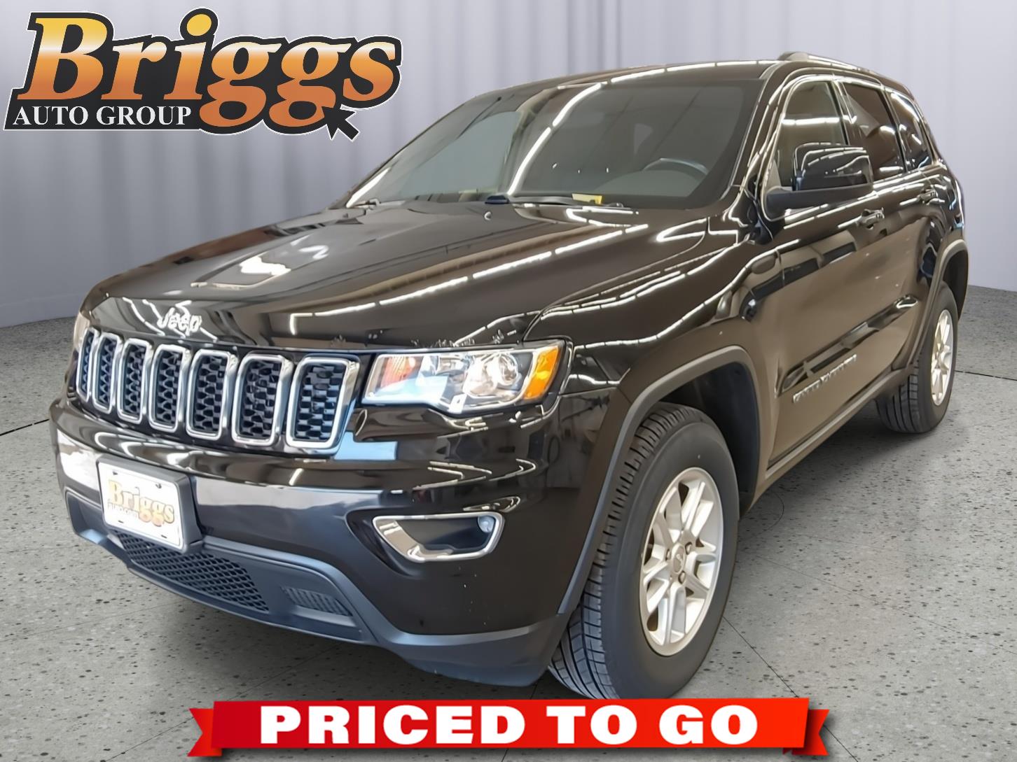 Diamond Black Crystal Pearlcoat 2019 Jeep Grand Cherokee Laredo E 4WD SUV / Crossover Four-Wheel Drive 8-Speed Automatic