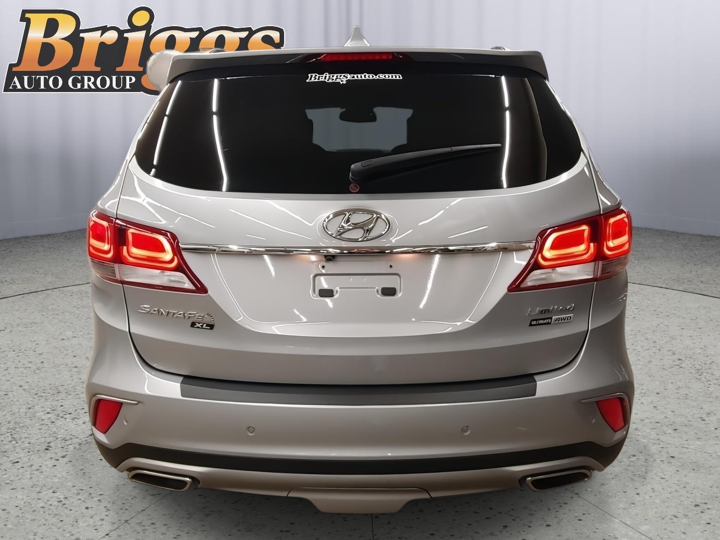 View vehicle photo 7