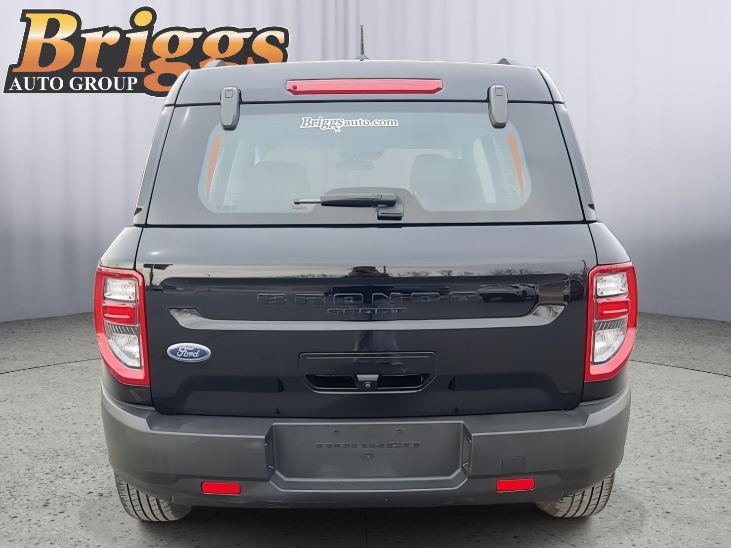 View vehicle photo 7