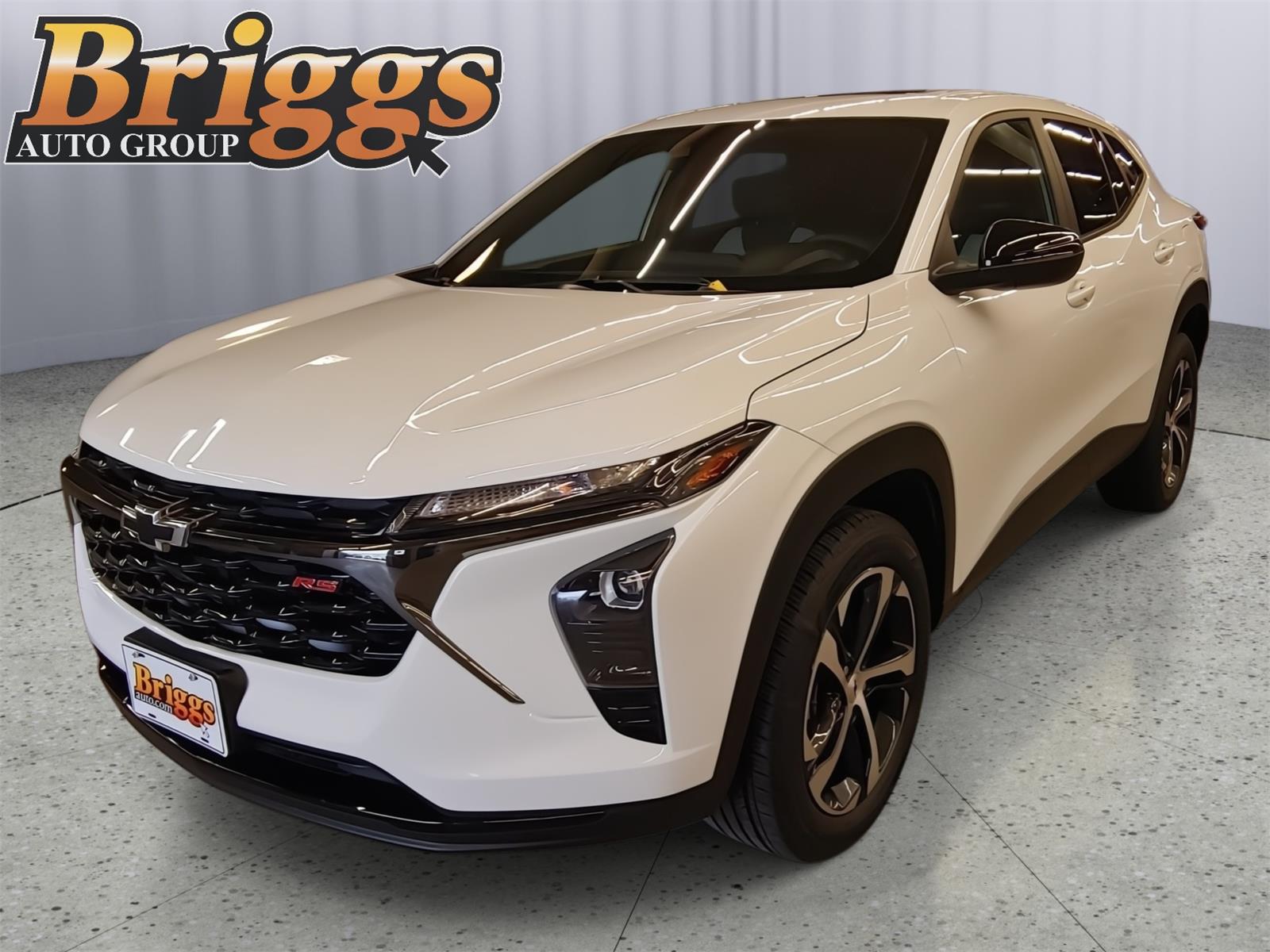 Summit White 2025 Chevrolet Trax SUV / Crossover Front-Wheel Drive 6-Speed Automatic