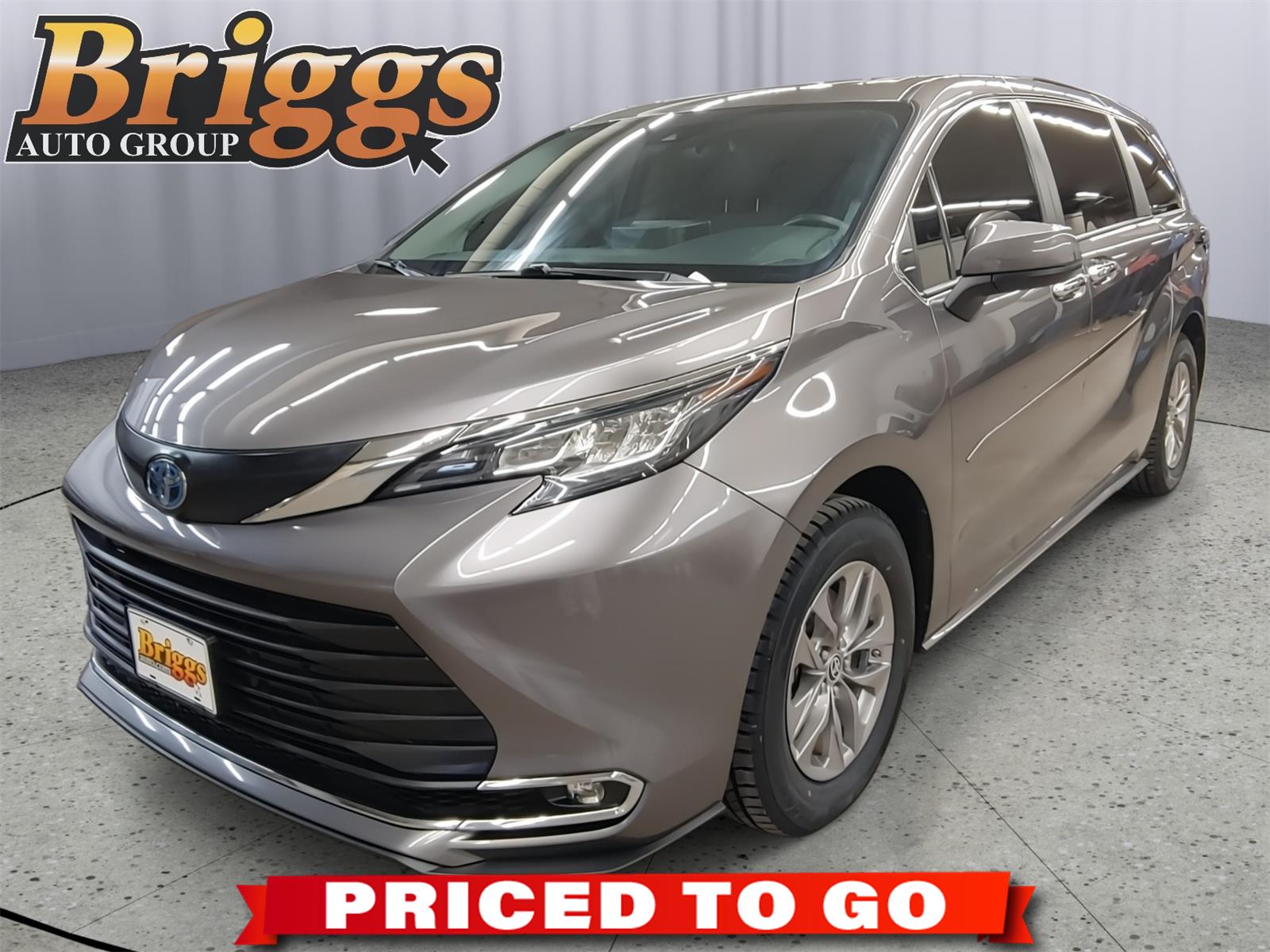 Predawn Gray Mica 2022 Toyota Sienna XLE 7-Passenger FWD Minivan Front-Wheel Drive Continuously Variable Transmission