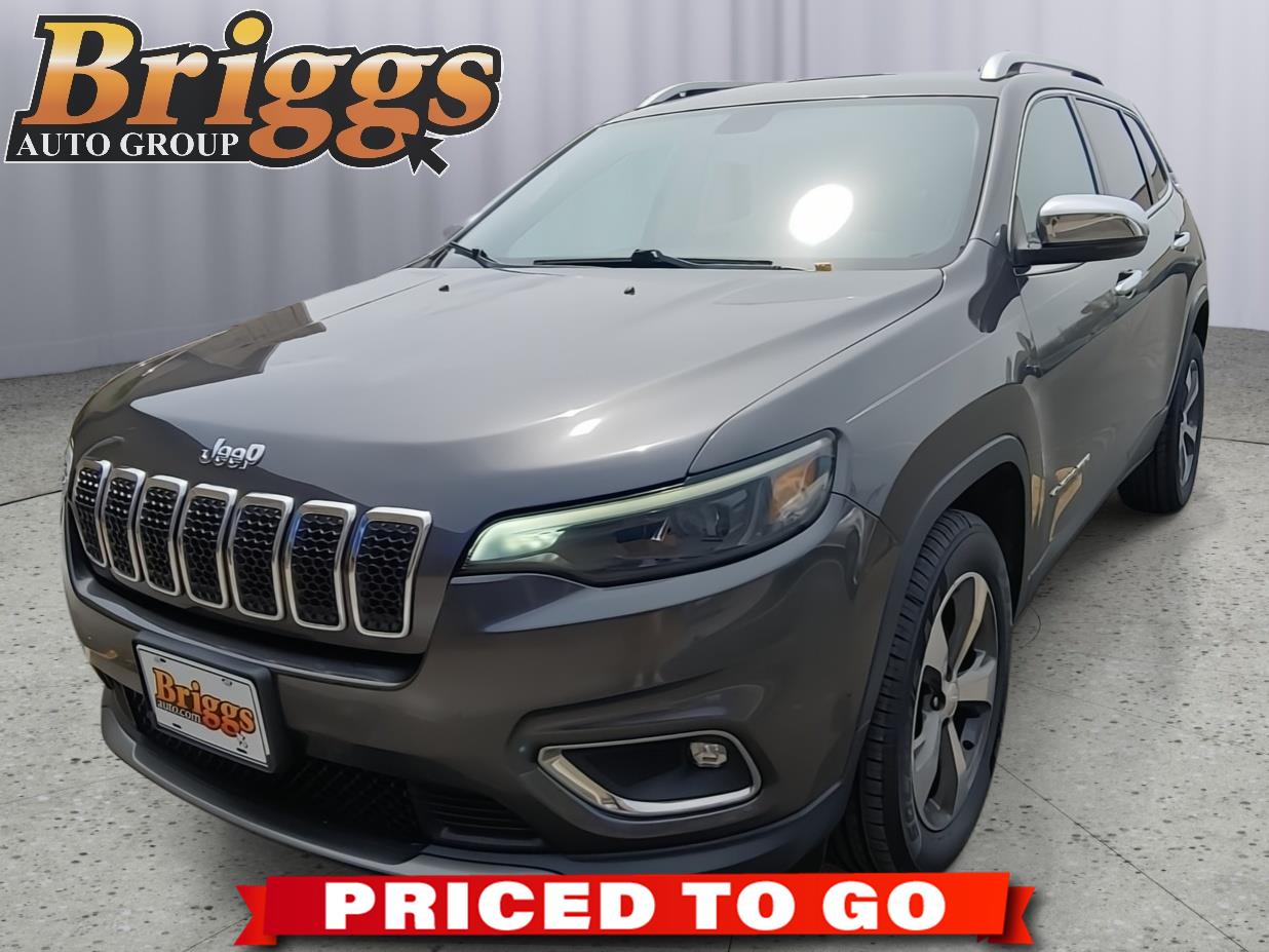 Gray (Granite Crystal Metallic Clearcoat) 2019 Jeep Cherokee Limited 4WD SUV / Crossover Four-Wheel Drive 9-Speed Automatic
