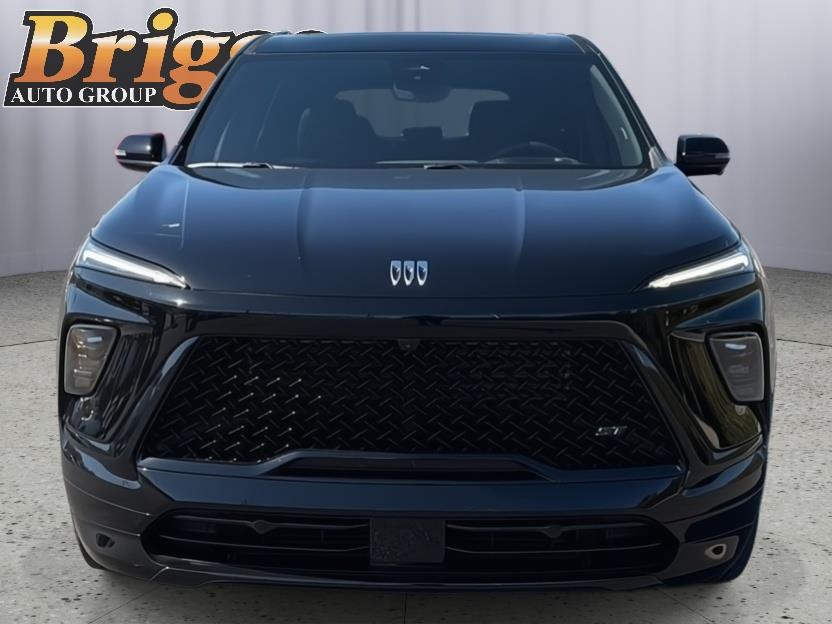 View vehicle photo 2
