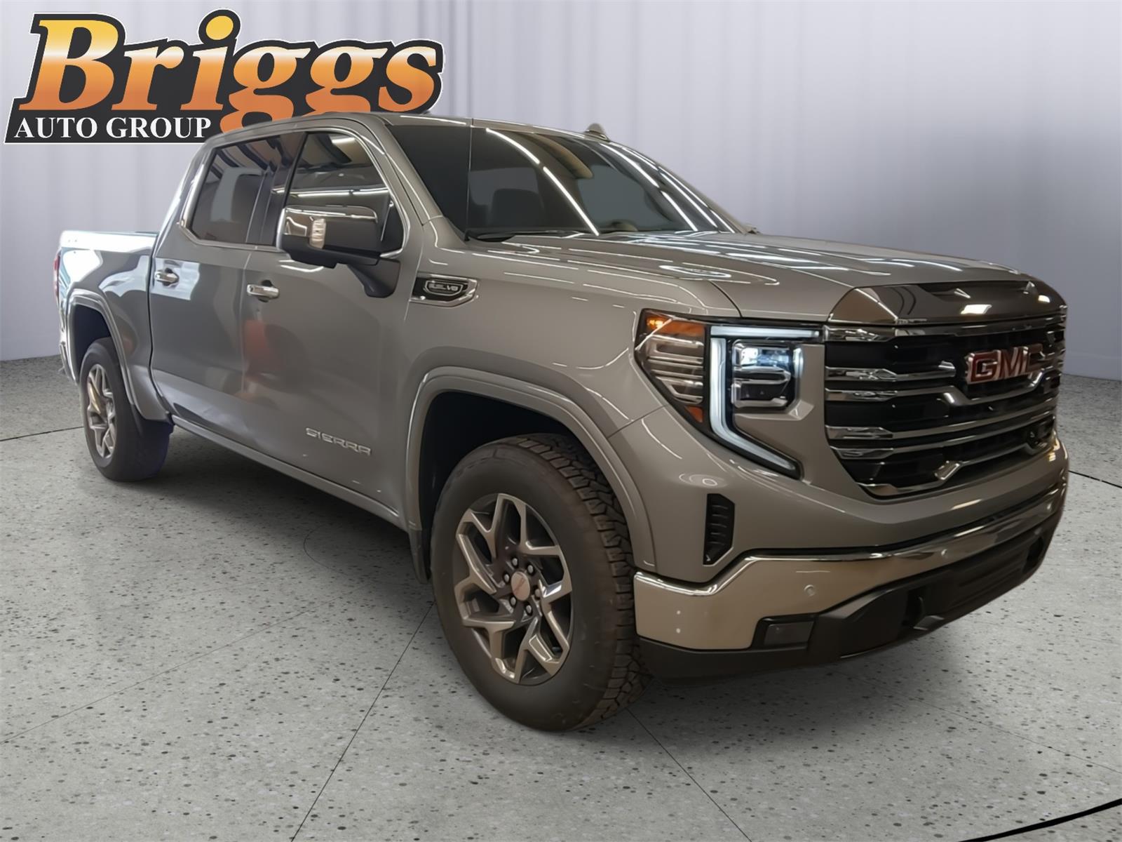 View vehicle photo 4