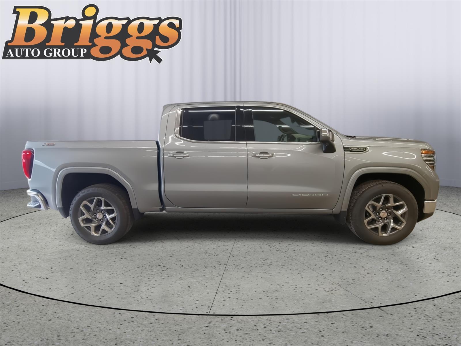 View vehicle photo 5