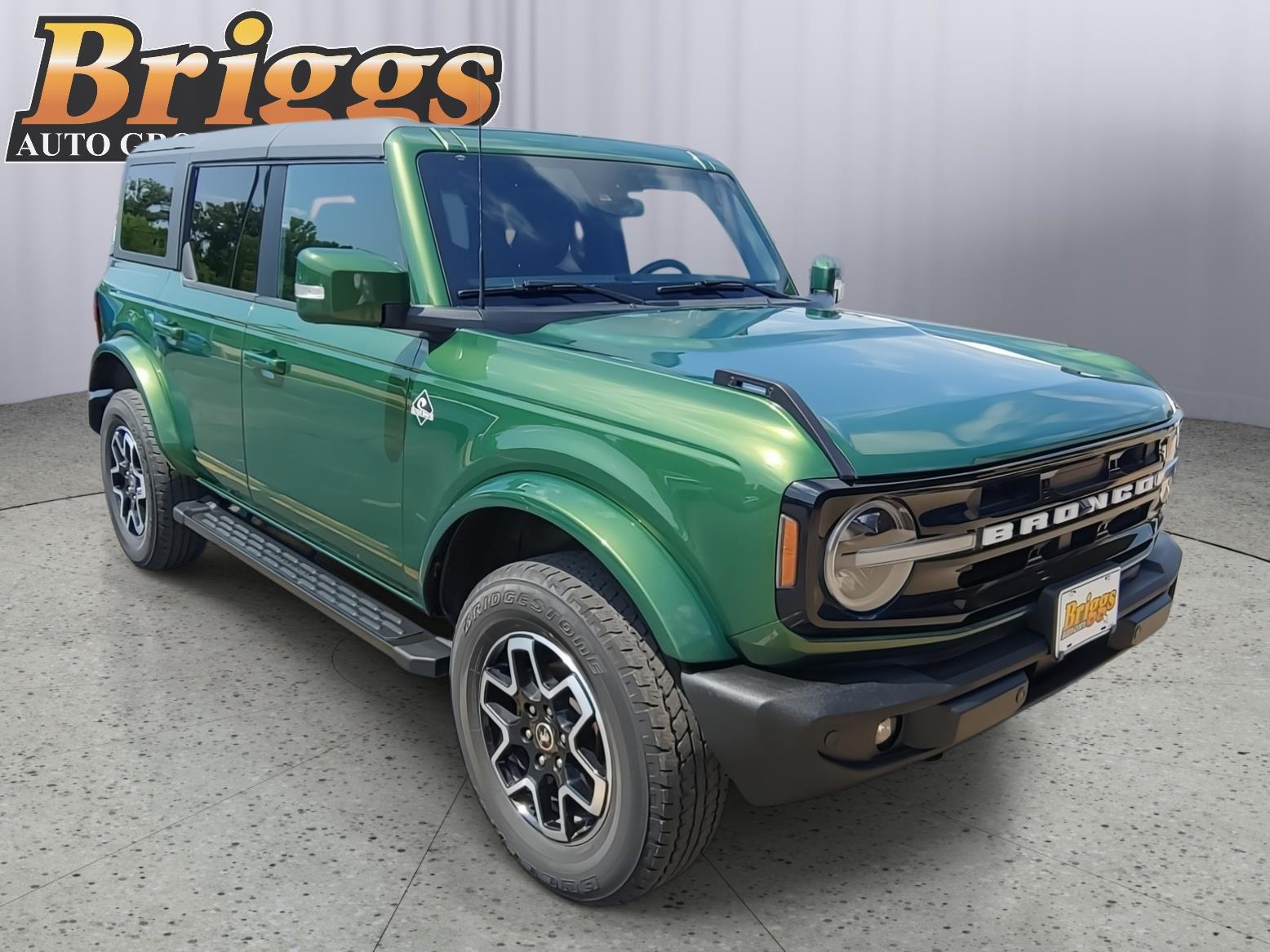 View vehicle photo 5