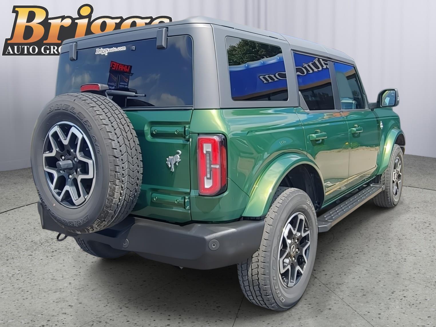 View vehicle photo 7
