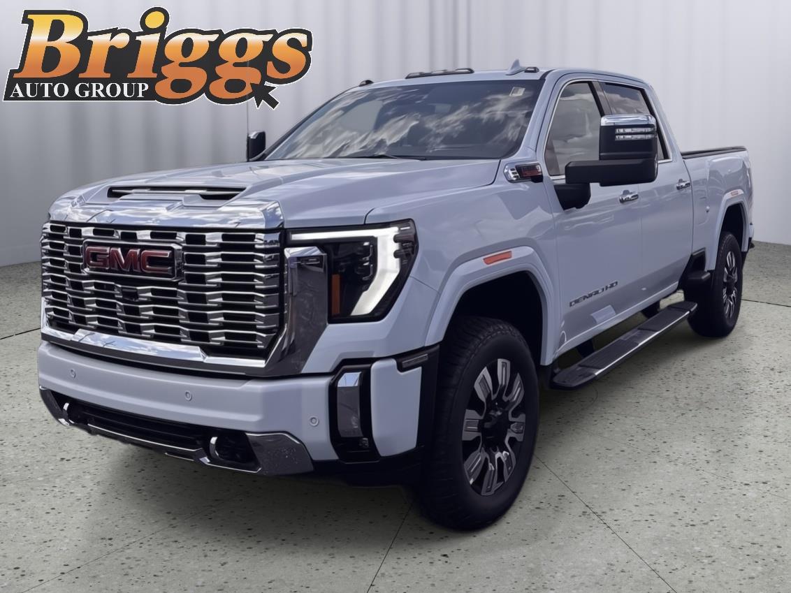 Glacier White Tricoat 2026 GMC Sierra 3500HD Pickup Truck Four-Wheel Drive Automatic