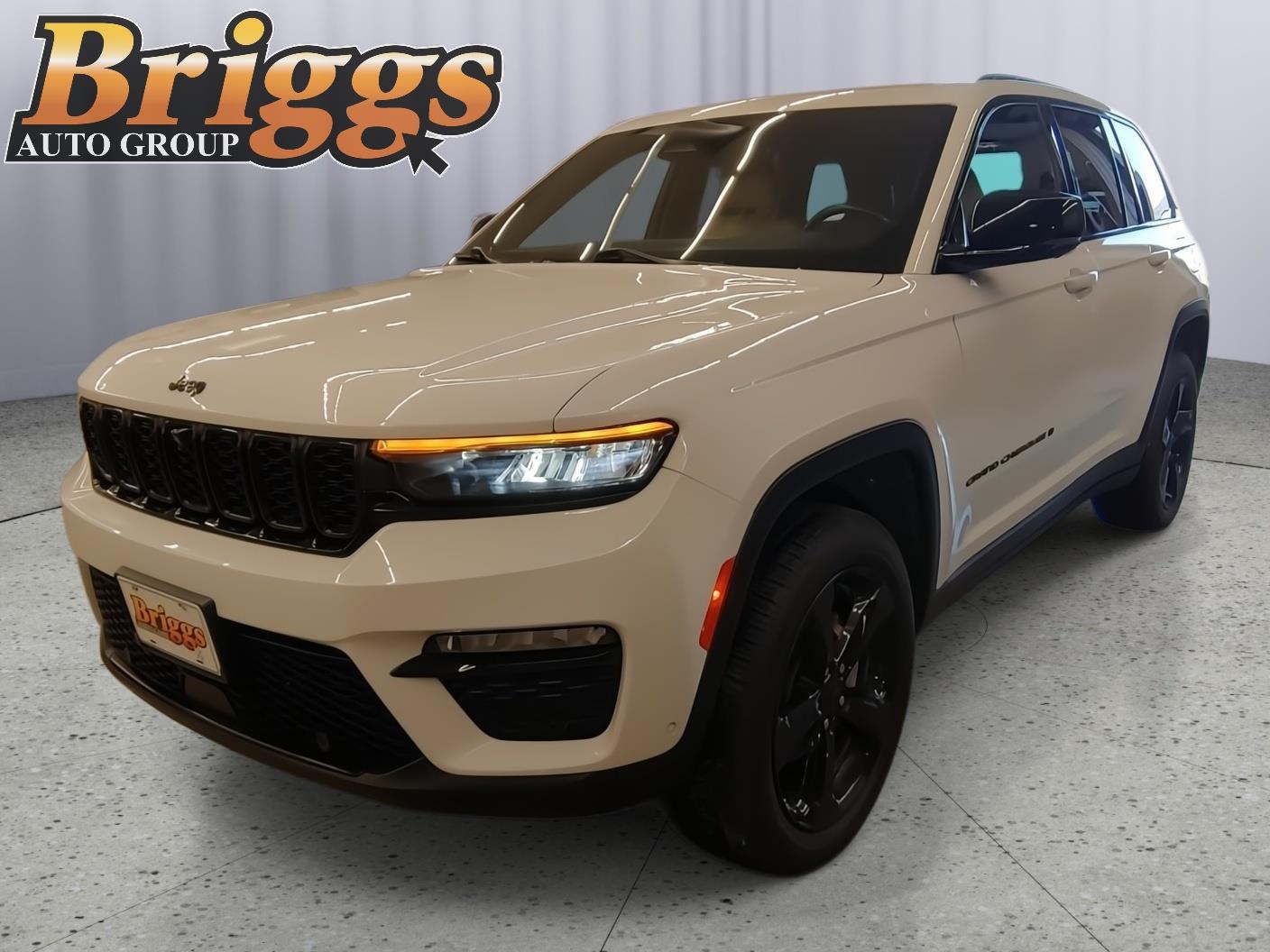 Bright White Clearcoat 2023 Jeep Grand Cherokee Limited 4WD SUV / Crossover Four-Wheel Drive 8-Speed Automatic