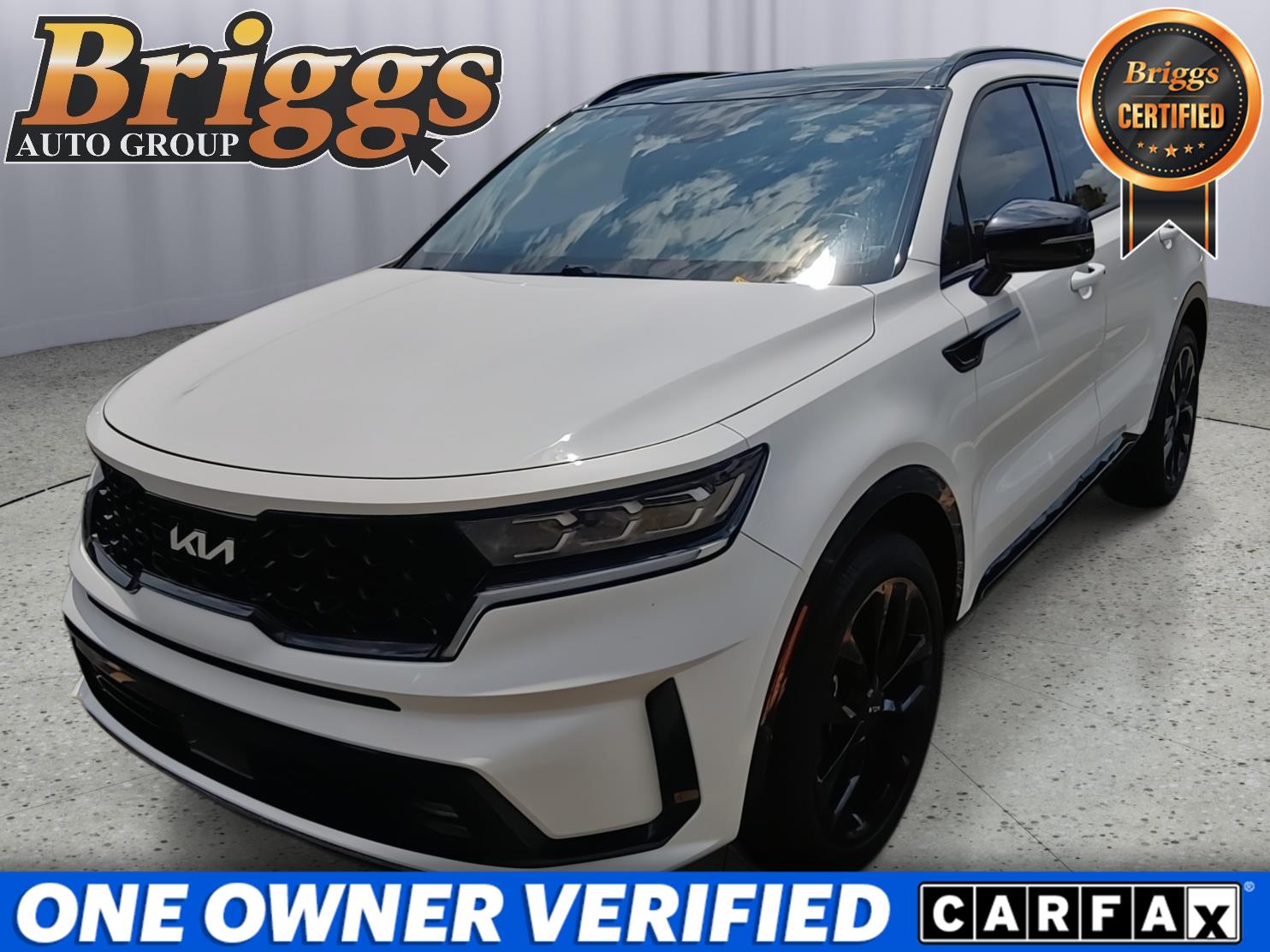 Glacial White Pearl 2023 Kia Sorento SUV / Crossover Front-Wheel Drive Automatic