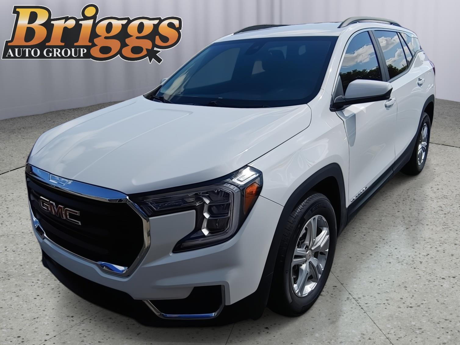 Summit White 2024 GMC Terrain SUV / Crossover Front-Wheel Drive 9-Speed Automatic Overdrive