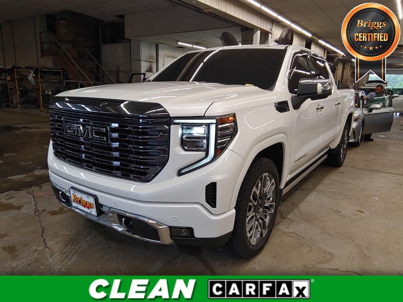White Frost Tricoat 2024 GMC Sierra 1500 Pickup Truck Four-Wheel Drive Automatic