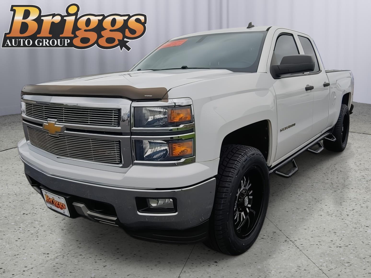 Summit White 2014 Chevrolet Silverado 1500 Pickup Truck Four-Wheel Drive 6-Speed Automatic