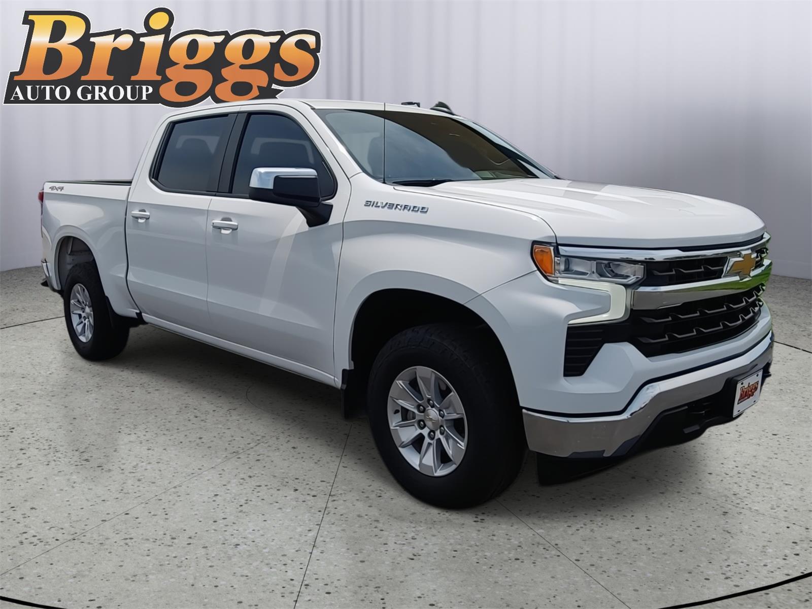 View vehicle photo 5
