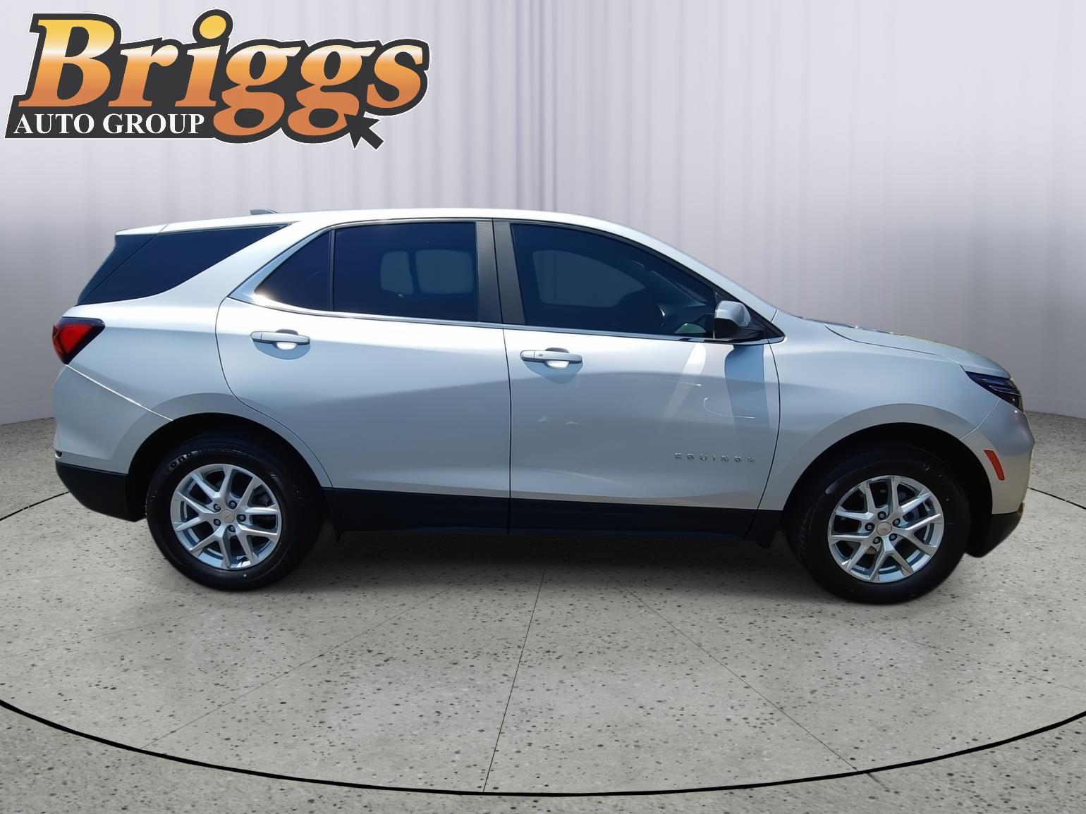 View vehicle photo 6