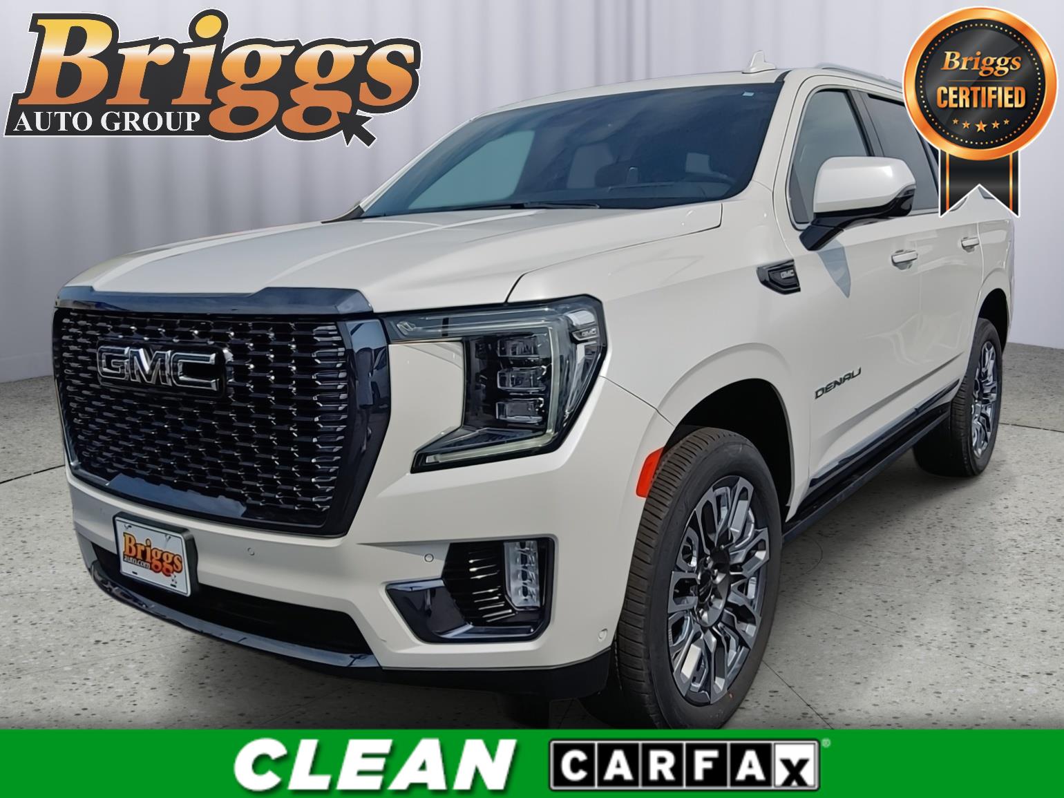 White Frost Tricoat 2023 GMC Yukon SUV / Crossover Four-Wheel Drive Automatic