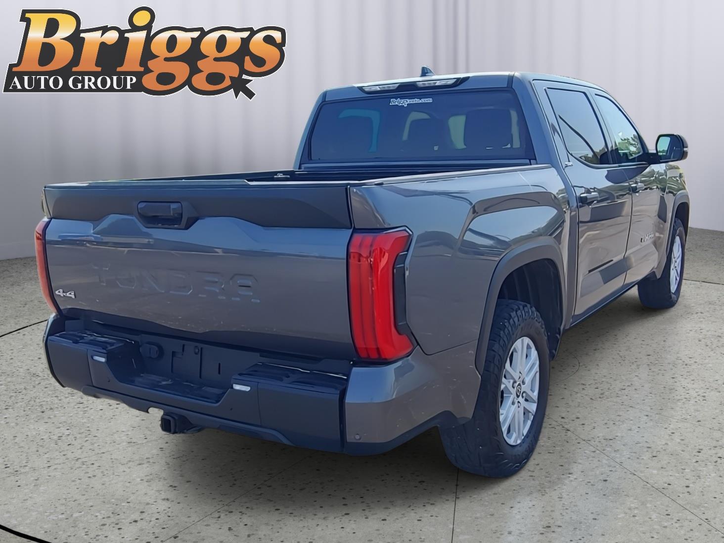 View vehicle photo 6