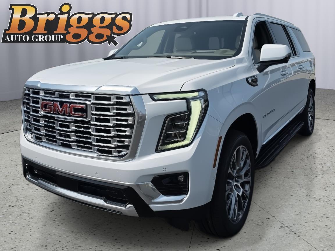 Glacier White Tricoat 2026 GMC Yukon XL SUV / Crossover Four-Wheel Drive Automatic