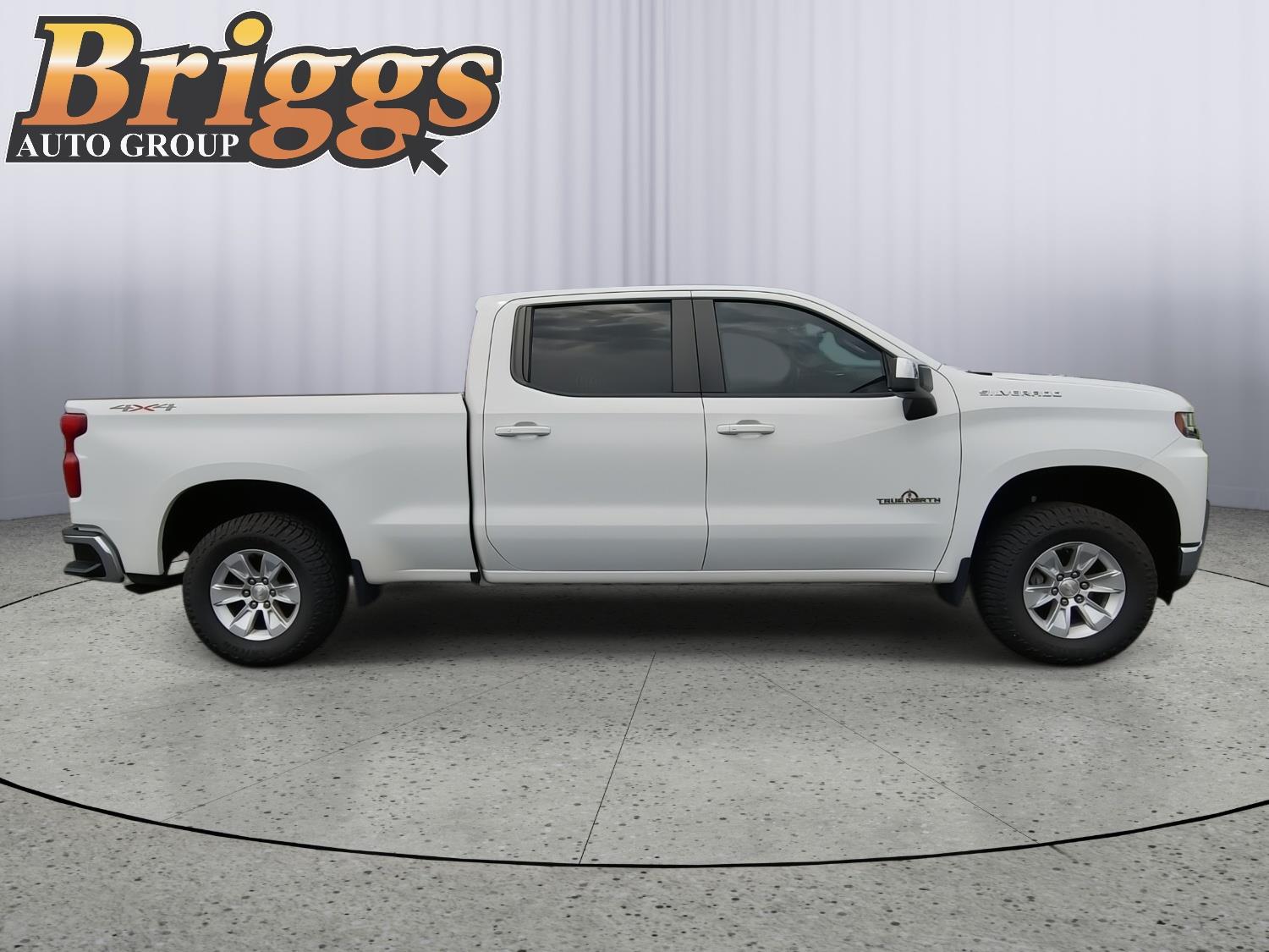 View vehicle photo 5