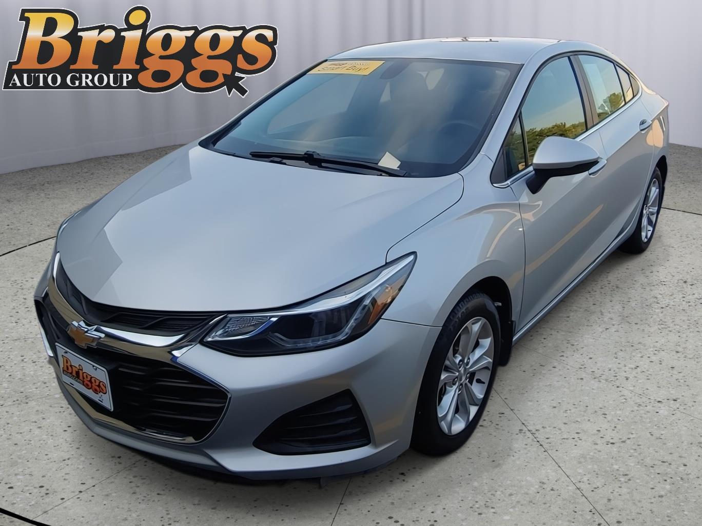  2019 Chevrolet Cruze Sedan Front-Wheel Drive Automatic