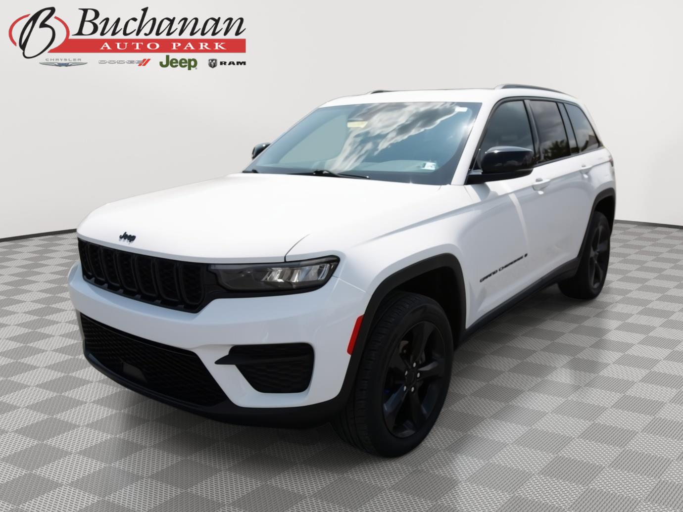 Bright White Clearcoat 2023 Jeep Grand Cherokee SUV / Crossover Four-Wheel Drive 8-Speed Automatic