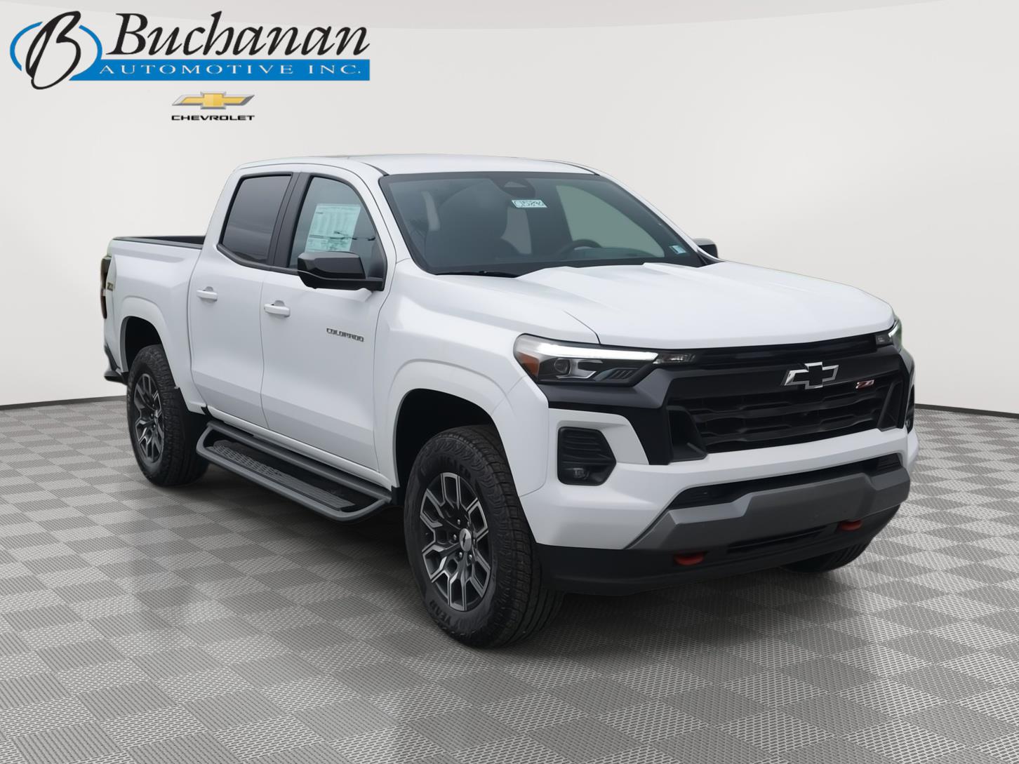 Summit White 2026 Chevrolet Colorado Pickup Truck Four-Wheel Drive 8-Speed Automatic