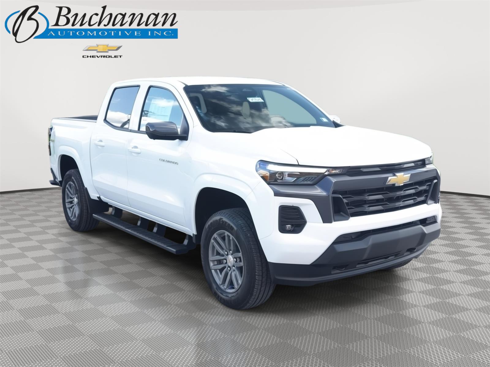 Summit White 2026 Chevrolet Colorado Pickup Truck Four-Wheel Drive 8-Speed Automatic