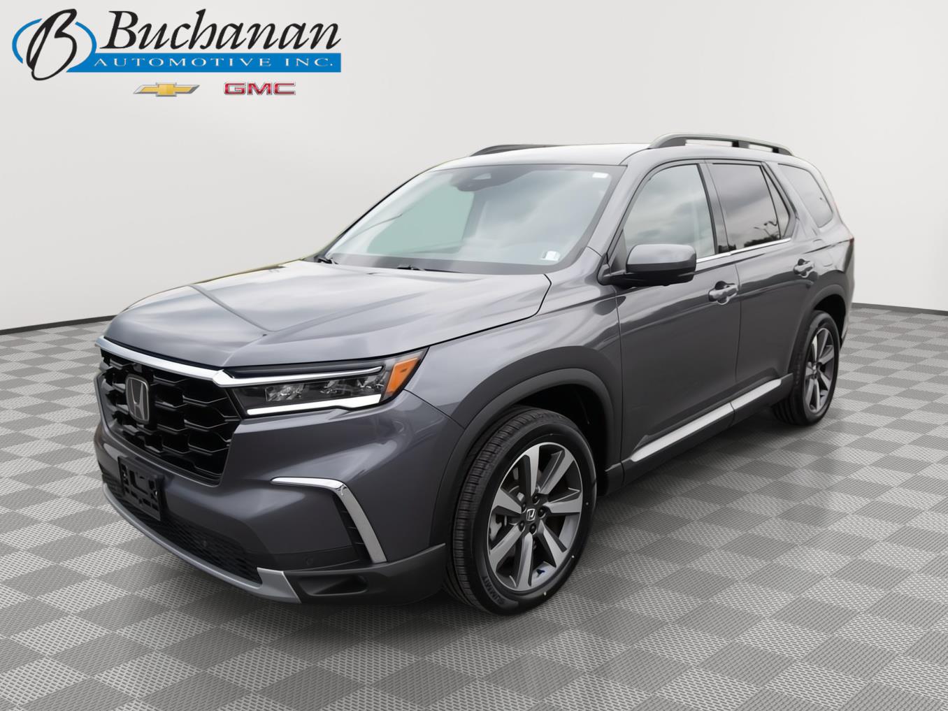 Gray (Modern Steel Metallic) 2024 Honda Pilot SUV / Crossover All-Wheel Drive Automatic