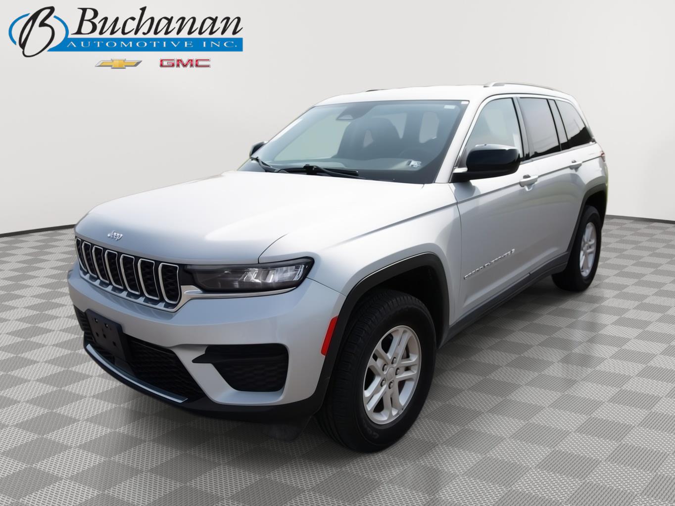 Silver Zynith 2023 Jeep Grand Cherokee SUV / Crossover Four-Wheel Drive 8-Speed Automatic