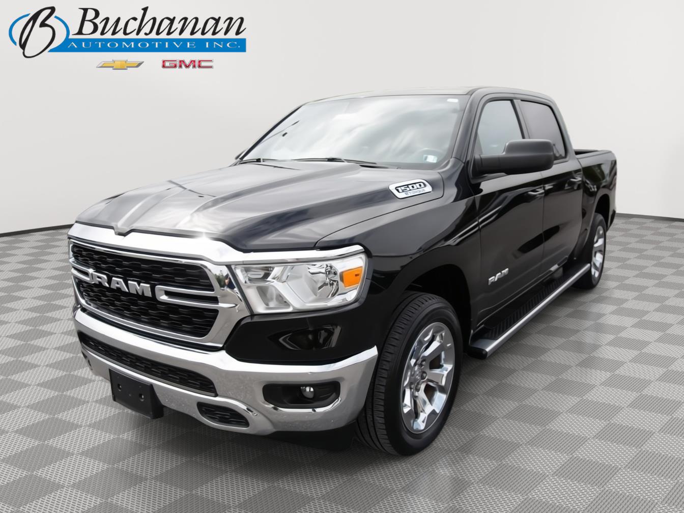 Diamond Black Crystal Pearlcoat 2022 RAM 1500 Pickup Truck Four-Wheel Drive 8-Speed Automatic