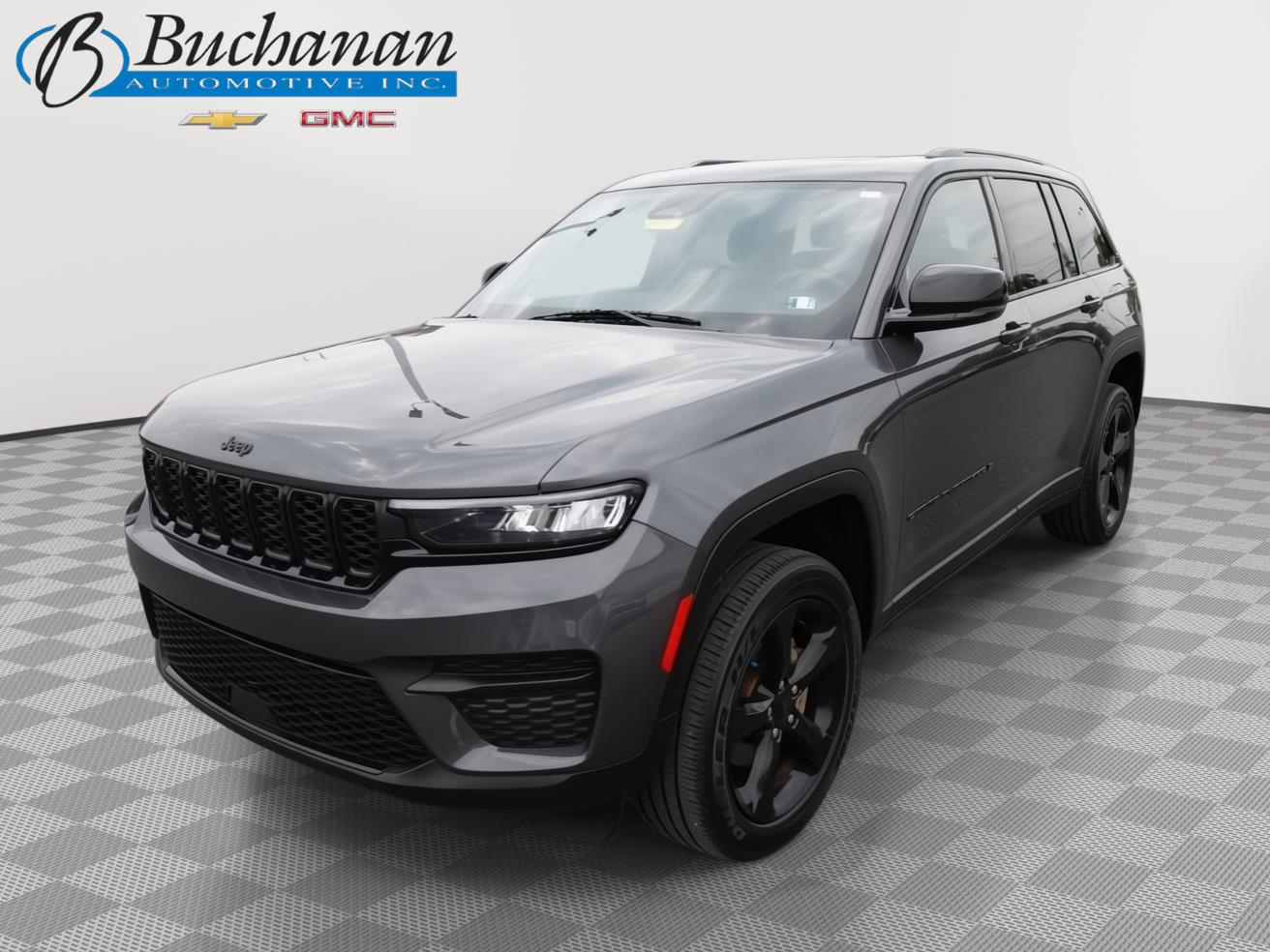 Baltic Gray Metallic Clearcoat 2023 Jeep Grand Cherokee SUV / Crossover Four-Wheel Drive 8-Speed Automatic